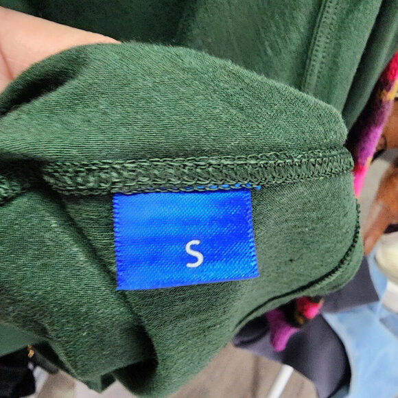 Kit & Ace Green Merino Wool Long Sleeve V-Neck Top Size S - Picture 8 of 10